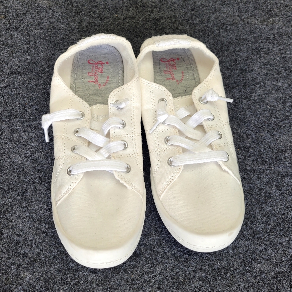 Jellypop White Flats Versatile Loafers